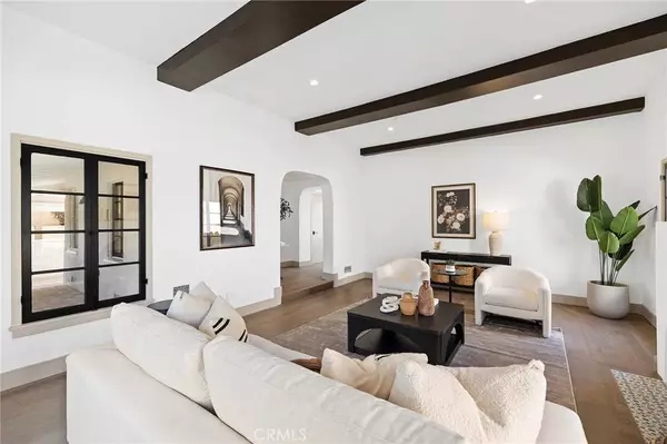 1223 Alvira ST, Los Angeles, CA 90035