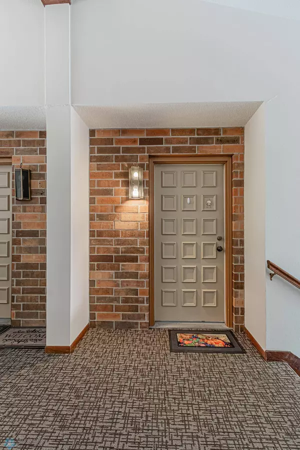 3237 17th AVE S #203, Fargo, ND 58103