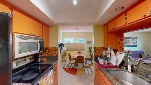 1111 E Ramon RD #38, Palm Springs, CA 92264