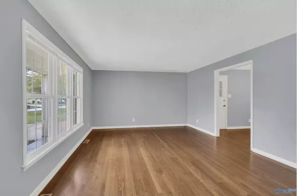 10017 Hogan Drive, Huntsville, AL 35803