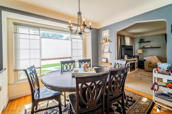 24600 Union Street, Dearborn, MI 48124