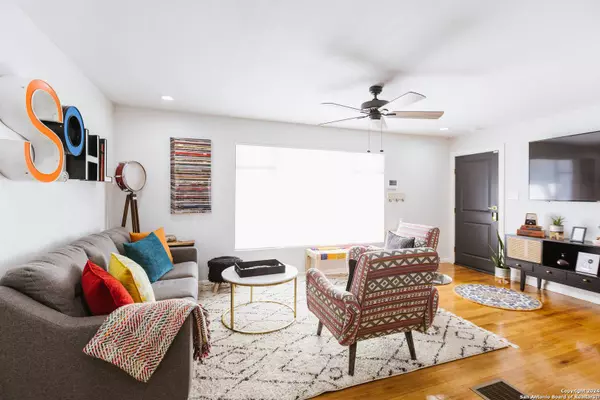 425 LYNWOOD AVE, San Antonio, TX 78212-2237