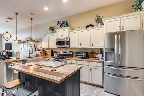 6730 E HERMOSA VISTA Drive #34, Mesa, AZ 85215