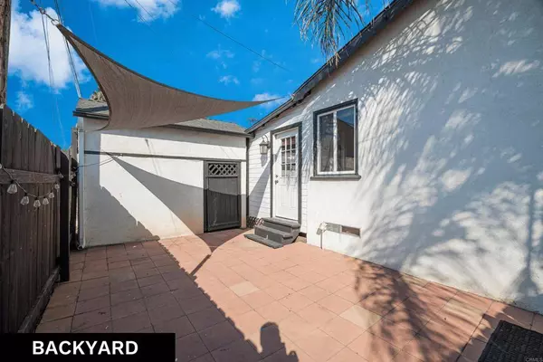 8022 University Ave, La Mesa, CA 91942