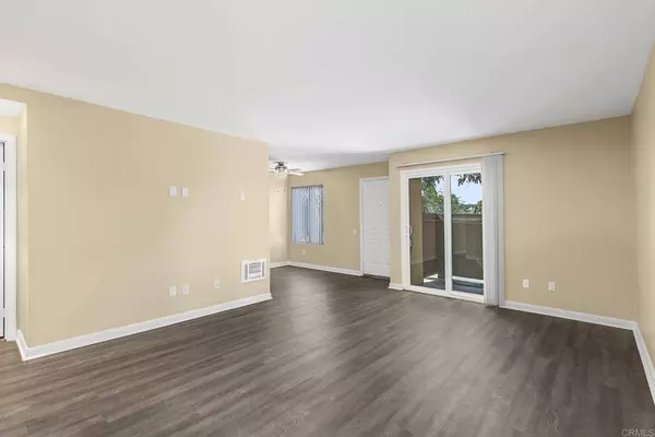 3454 Castle Glen DR #150, San Diego, CA 92123