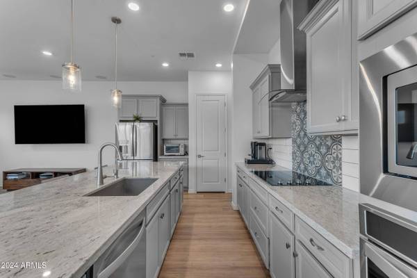 1524 E DUBLIN Street, Gilbert, AZ 85295