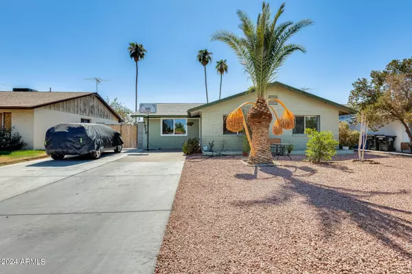 4315 W CHOLLA Street, Glendale, AZ 85304