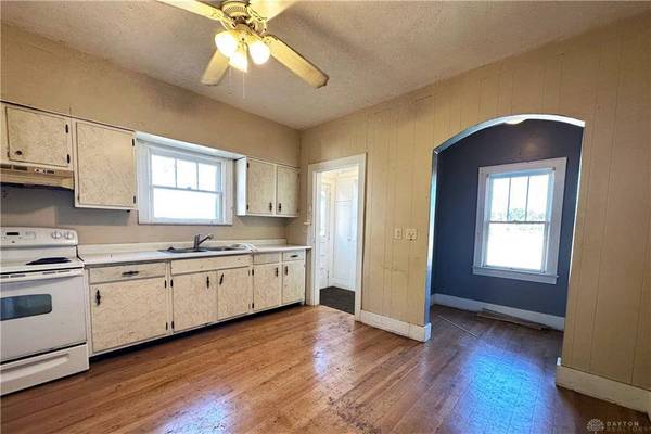 150 N Kensington Place, Springfield, OH 45504