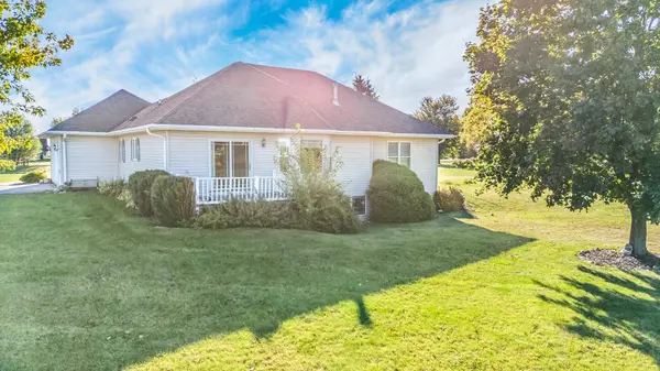 2873 ELO RD, Oshkosh, WI 54904