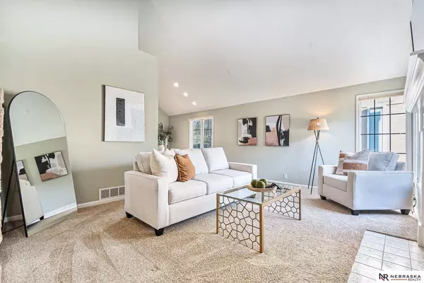 4418 N Branch Drive, Omaha, NE 68116