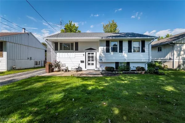 2818 Clearwater ST NW, Warren, OH 44485