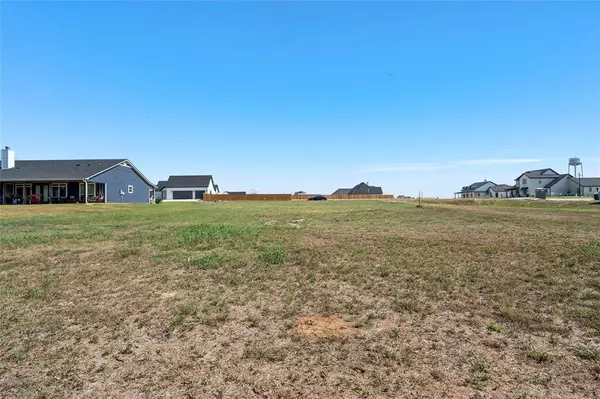 28 Pareya Circle, West, TX 76691
