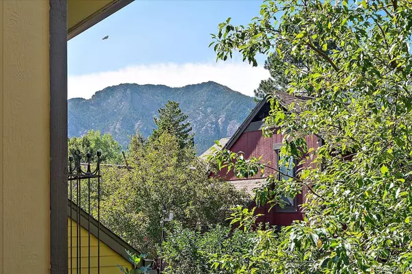 3685 Smuggler PL, Boulder, CO 80305