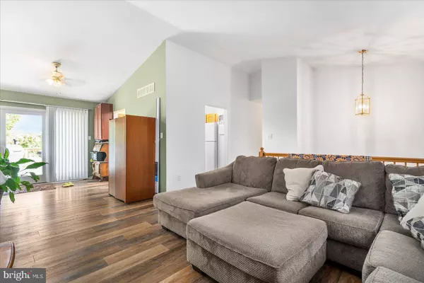 4415 WALNUT RD, Halethorpe, MD 21227