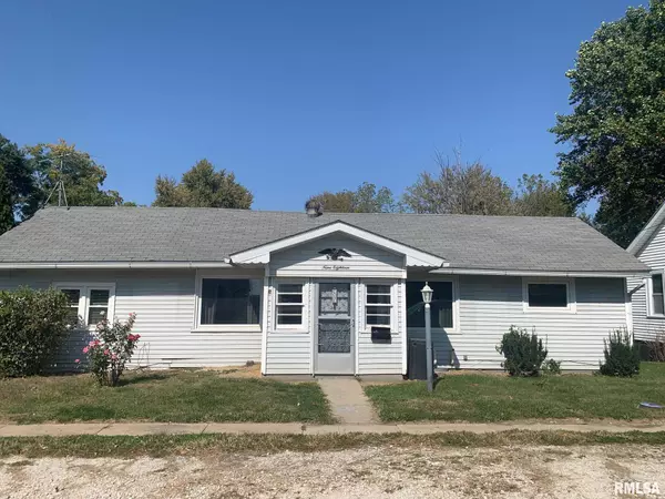 918 W JEFFERSON ST, Pittsfield, IL 62363