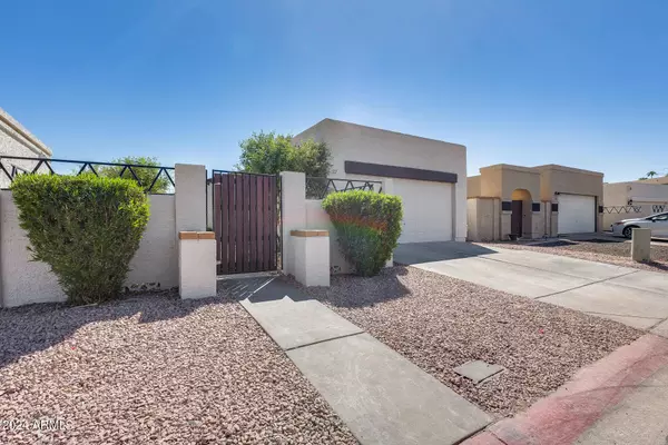 619 E JENSEN Street #22, Mesa, AZ 85203