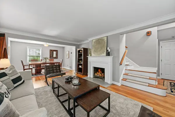 1965 Hillside Drive, Columbus, OH 43221