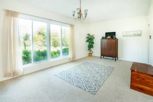 450 E Sample Road, Bloomington, IN 47408