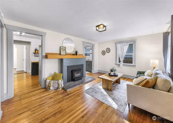 2412 Humboldt ST, Bellingham, WA 98225