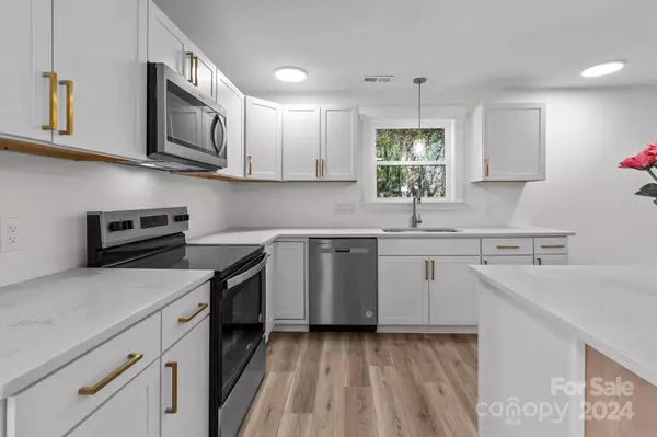 202 Ross ST, China Grove, NC 28023