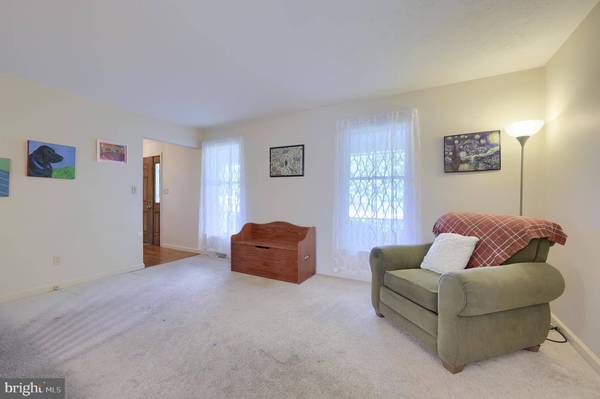 2718 CHESTNUT RUN RD, York, PA 17402