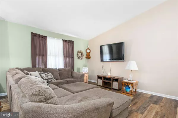 4415 WALNUT RD, Halethorpe, MD 21227