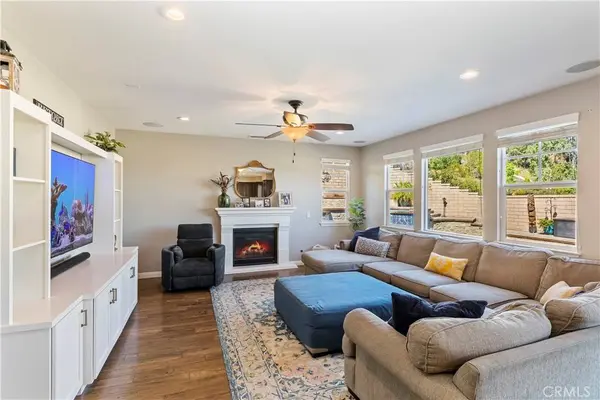 1431 Burnett CIR, Corona, CA 92882