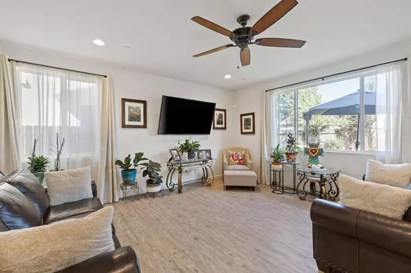 6950 E Atchison Street, Fresno, CA 93727