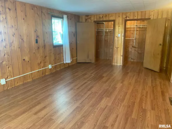 918 W JEFFERSON ST, Pittsfield, IL 62363