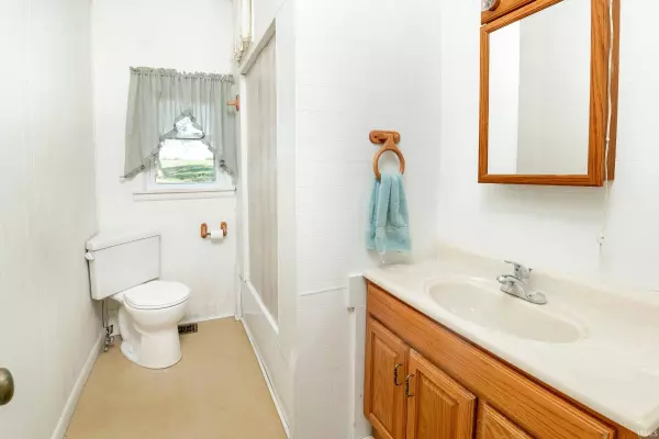 450 E Sample Road, Bloomington, IN 47408