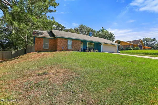 5526 Dogwood Trail, Jackson, MS 39212