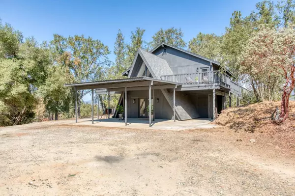 38850 Road 425B, Oakhurst, CA 93644