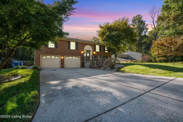 4618 Vinita WAY, Louisville, KY 40272