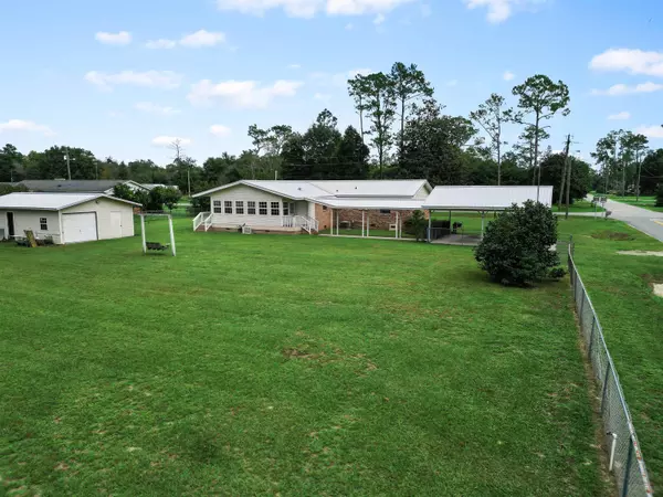 14165 NW 2Nd Avenue, Bristol, FL 32321