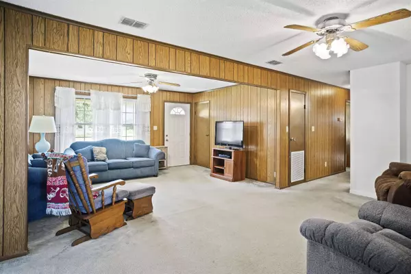 14165 NW 2Nd Avenue, Bristol, FL 32321