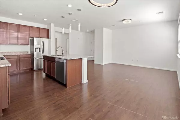 4569 Copeland LOOP #102, Highlands Ranch, CO 80126