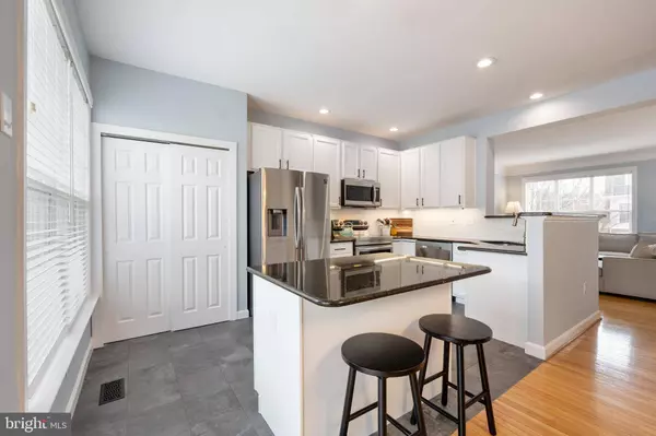 8181 RAINWATER CIR, Manassas, VA 20111