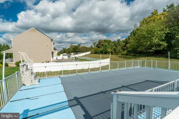 2 DAYLE DR, Millville, NJ 08332