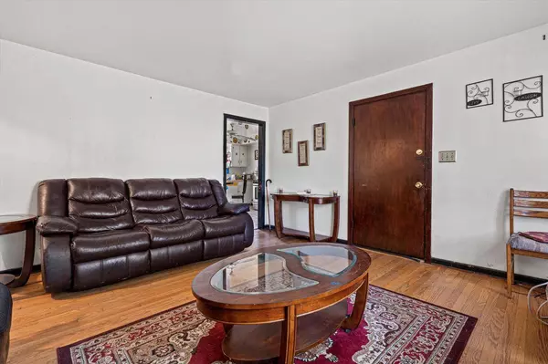 7901 W Villard AVENUE #7903, Milwaukee, WI 53218