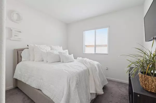 2027 Maggie CT, Plumas Lake, CA 95961