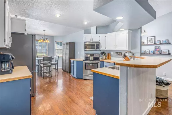 1383 N Tasavol Ave, Kuna, ID 83634