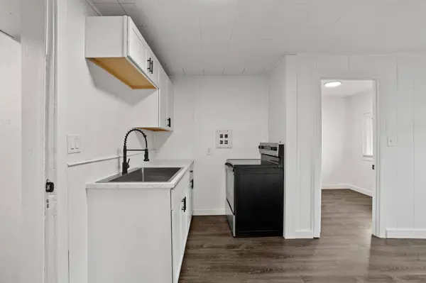 9513 E 4th Ave, Spokane Valley, WA 99213