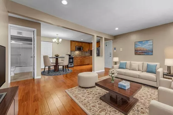 12715 La Crosse AVE #303, Alsip, IL 60803