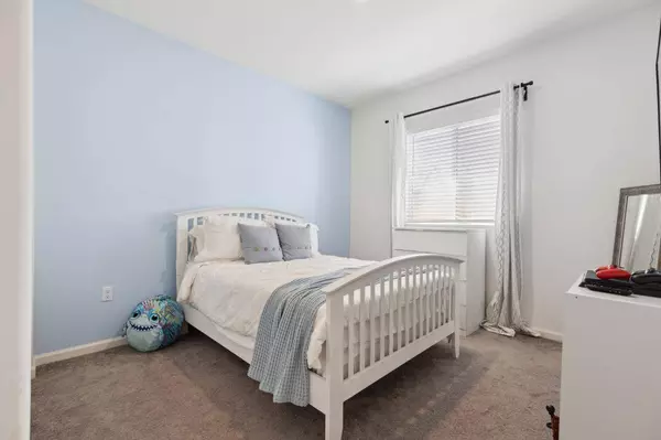 2027 Maggie CT, Plumas Lake, CA 95961