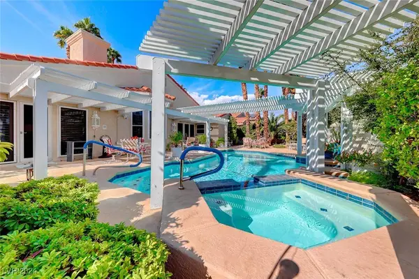 8824 Saint Pierre Drive, Las Vegas, NV 89134