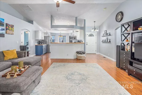 1383 N Tasavol Ave, Kuna, ID 83634