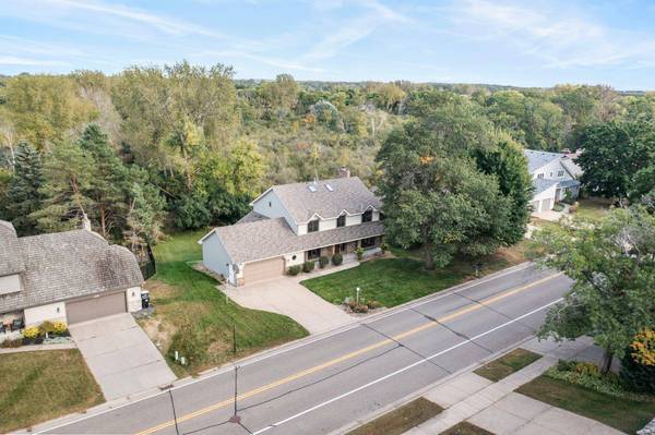 5878 Royal Oaks DR, Shoreview, MN 55126