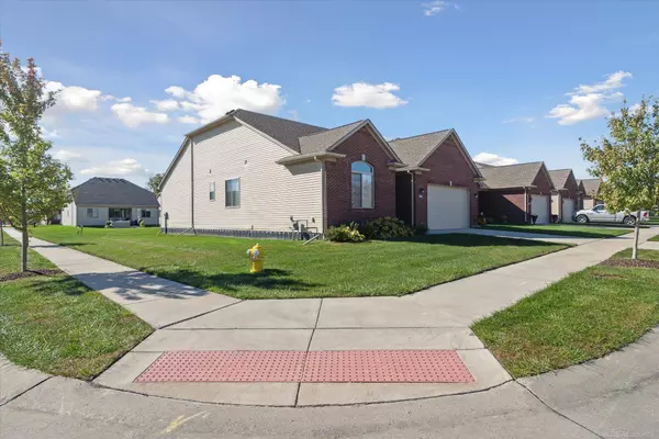 30034 Danvers Drive, New Baltimore, MI 48051