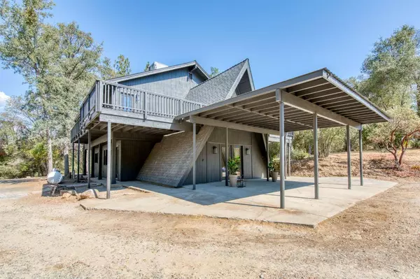 38850 Road 425B, Oakhurst, CA 93644