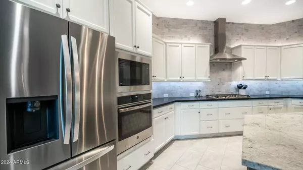 10344 E GAMMA Avenue, Mesa, AZ 85212